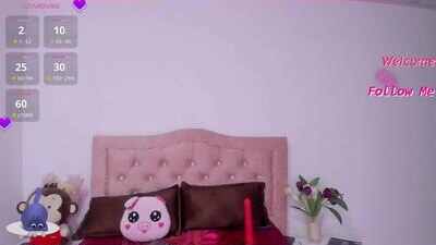 oops_yourcrotch public webcam profile photo 6