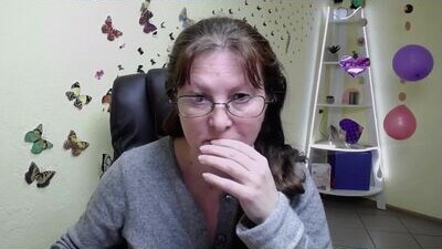 oovanessahotts public webcam profile photo 10