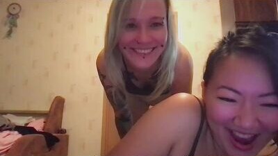 ops_hotty public webcam profile photo 8