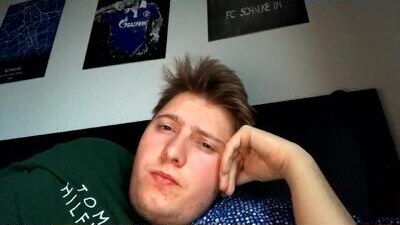 outflayd public webcam profile photo 10
