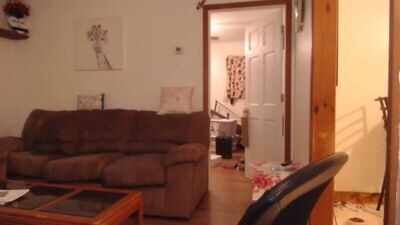 overgrownpeach public webcam profile photo 3