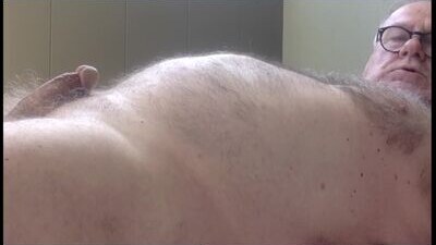 ozhairybearxxxx public webcam profile photo 10
