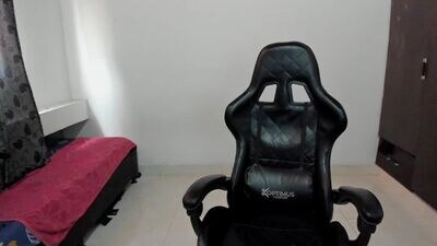 pakun_ public webcam profile photo 4