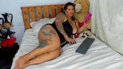 pamelaruiizz3 public webcam profile photo 2