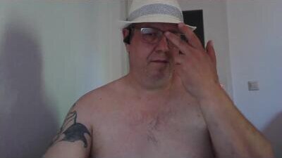 para3214 public webcam profile photo 6