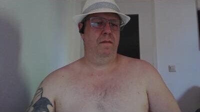 para3214 public webcam profile photo 7