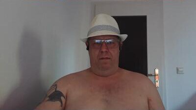 para3214 public webcam profile photo 9