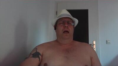 para3214 public webcam profile photo 10