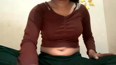 parneetu_642 public webcam profile photo 7