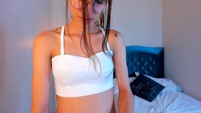 pau_manga public webcam profile photo 3