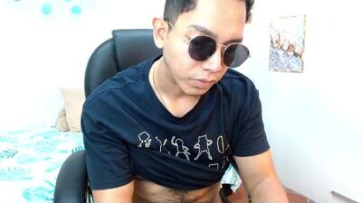 paul_cros public webcam profile photo 2