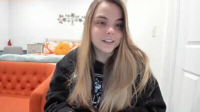 pavlovswhore public webcam profile photo 5