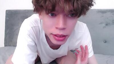 pawclaw public webcam profile photo 4