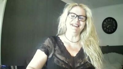 penelopeflirty public webcam profile photo 2