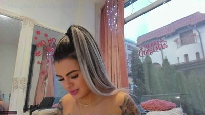 perfectt33n public webcam profile photo 3