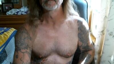 perkymalenipples public webcam profile photo 4
