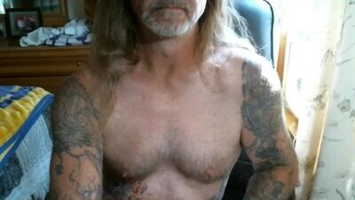 perkymalenipples public webcam profile photo 5