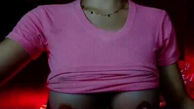 petite_neca143 public webcam profile photo 4