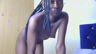 petite_venuss public webcam profile photo 2