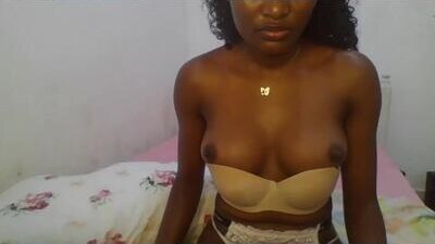 petiteediva public webcam profile photo 8