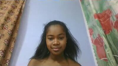 phania185885 public webcam profile photo 7