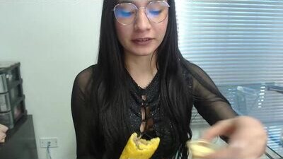 pia_horny public webcam profile photo 6