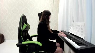 piano__girl public webcam profile photo 2