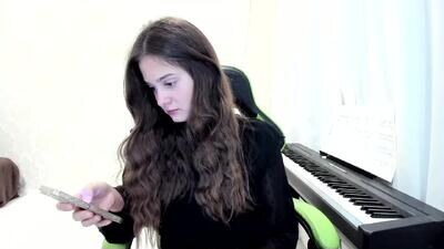 piano__girl public webcam profile photo 4