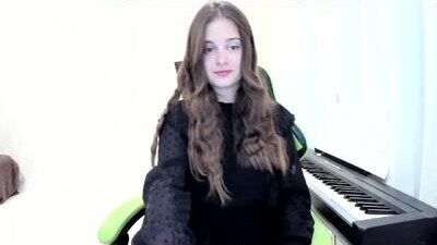 piano__girl public webcam profile photo 8