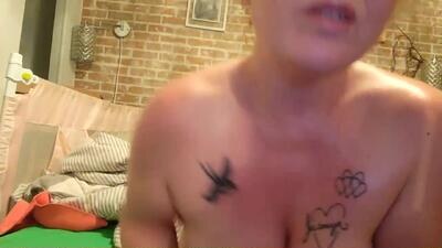 pinkandjuicey public webcam profile photo 3