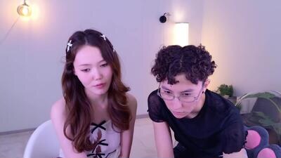 pinktwinss public webcam profile photo 4
