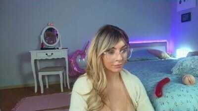 pinky_wild public webcam profile photo 7