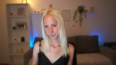 piper_perri_18 public webcam profile photo 2