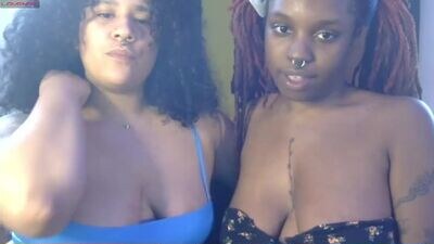 piscesandclassy public webcam profile photo 4