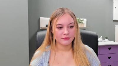 playgirl_valeria