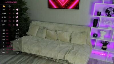 plushiebitch public webcam profile photo 4