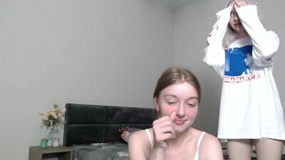 polly_luna public webcam profile photo 2