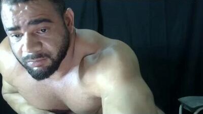 powerdmuscle public webcam profile photo 6