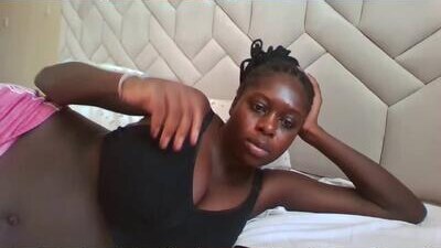 prettie_dolce public webcam profile photo 9