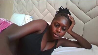 prettie_dolce public webcam profile photo 10