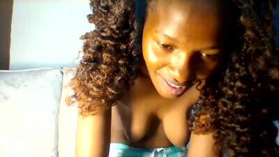 prettie_petitee public webcam profile photo 8