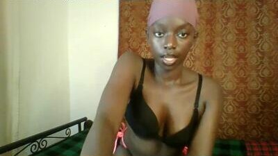 pretty_hearts public webcam profile photo 5