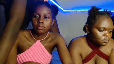 pretty_nyra public webcam profile photo 6