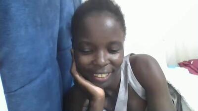pretty_petite_ebony public webcam profile photo 3