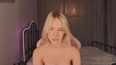 pretty_smile_baby public webcam profile photo 3