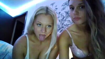 prettypoliteladies public webcam profile photo 5