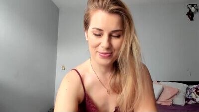 prettywomansmile36 public webcam profile photo 2