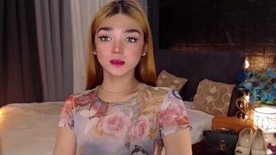 princesshugecumontop public webcam profile photo 2