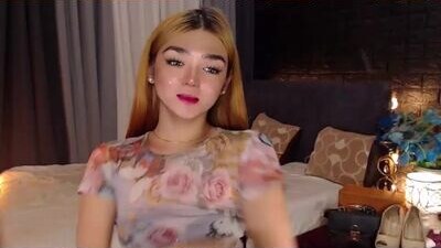 princesshugecumontop public webcam profile photo 8