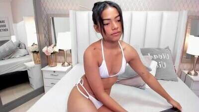 pryankabel public webcam profile photo 8